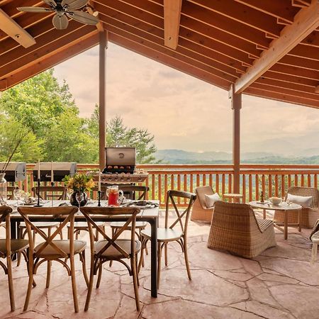 Sugarland By Avantstay Sleeps 28 Home Theatre Two Hot Tubs Indoor Pool Incredible Views Pigeon Forge Extérieur photo