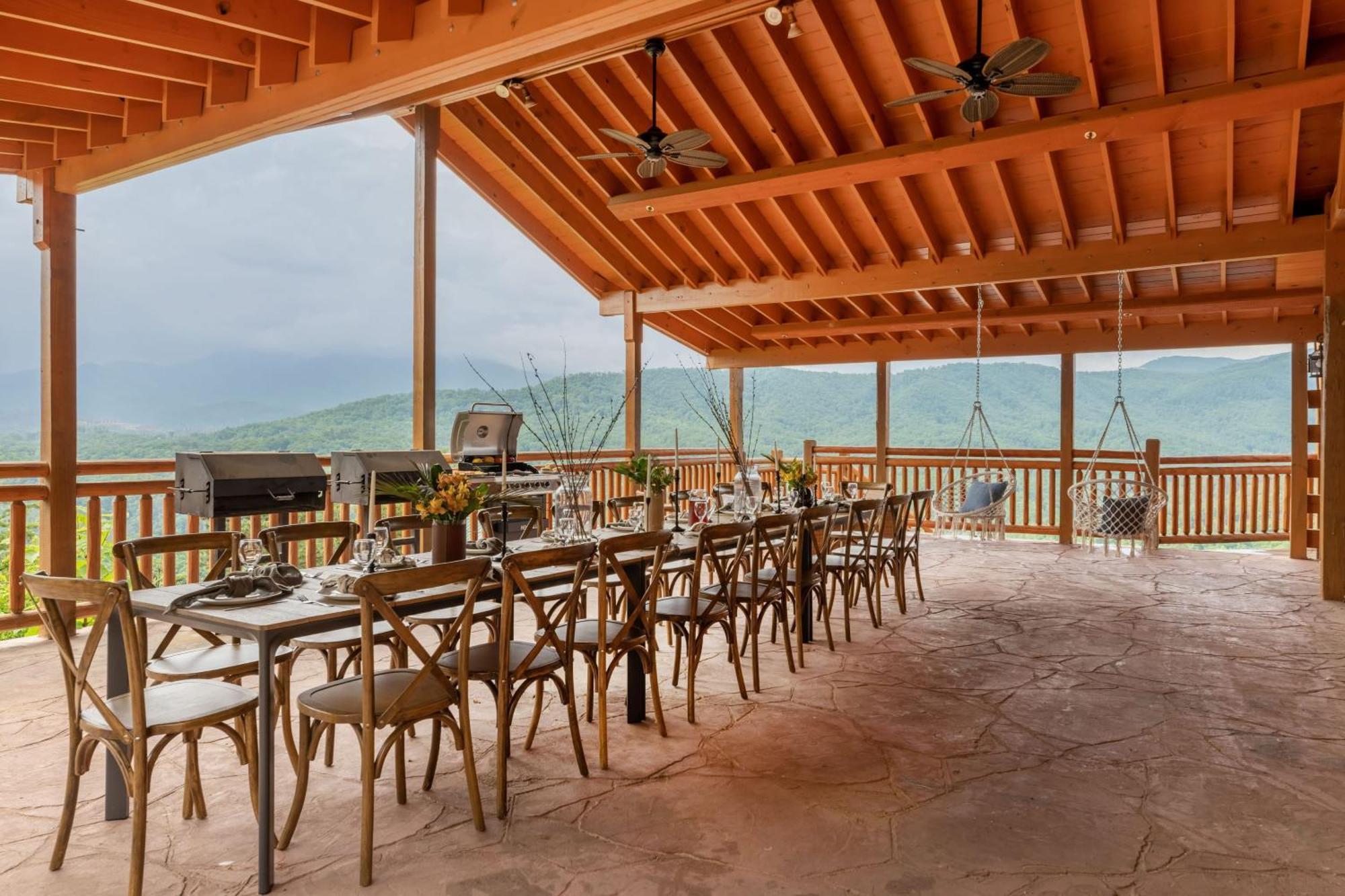 Sugarland By Avantstay Sleeps 28 Home Theatre Two Hot Tubs Indoor Pool Incredible Views Pigeon Forge Extérieur photo