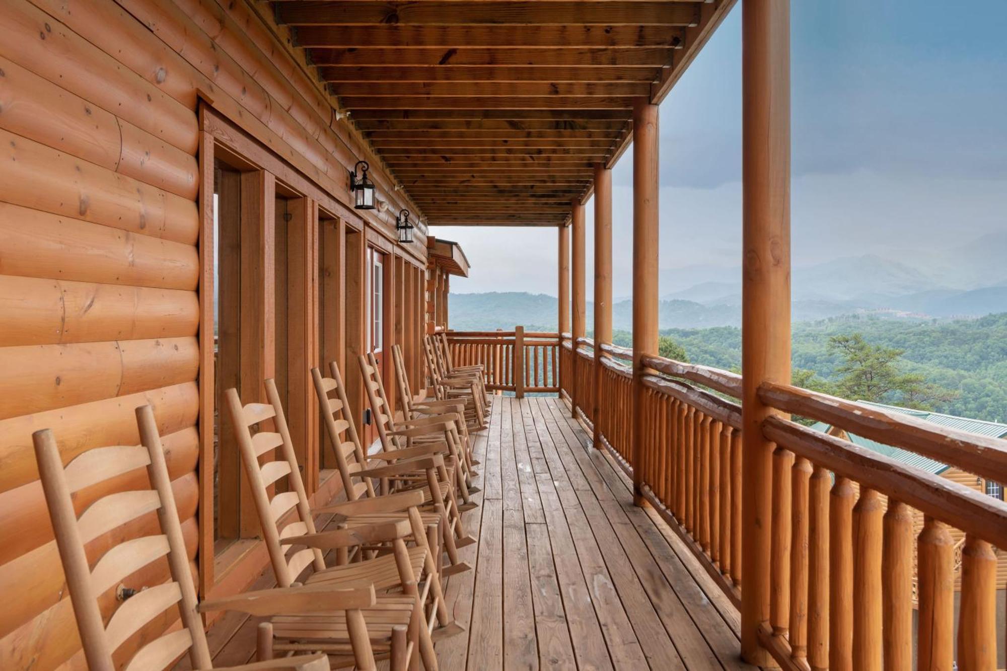 Sugarland By Avantstay Sleeps 28 Home Theatre Two Hot Tubs Indoor Pool Incredible Views Pigeon Forge Extérieur photo