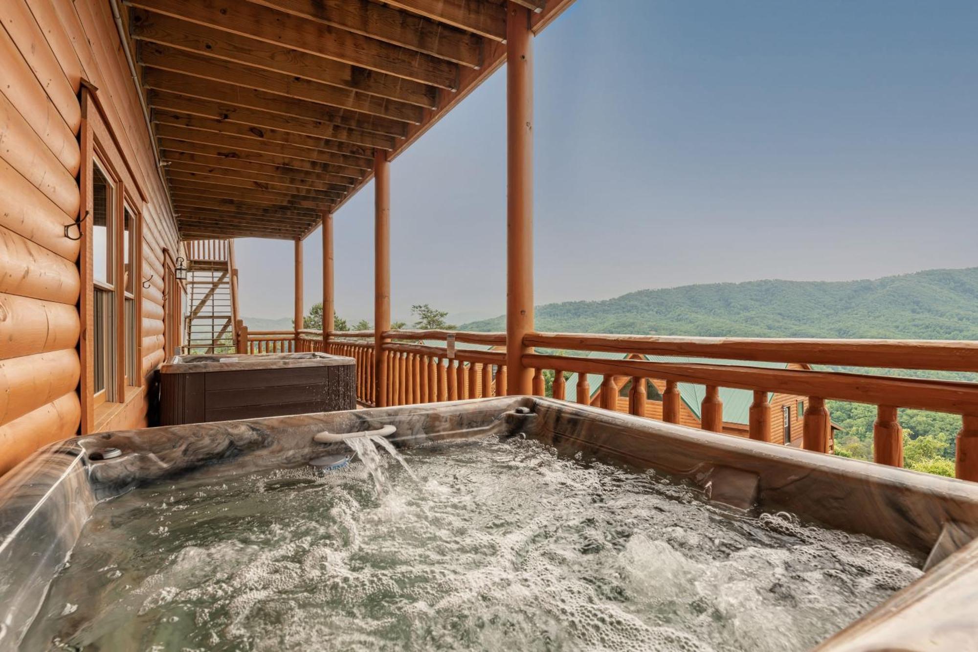 Sugarland By Avantstay Sleeps 28 Home Theatre Two Hot Tubs Indoor Pool Incredible Views Pigeon Forge Extérieur photo